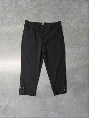 Kate Park Women's Black Capris Grommet Hem Size 1X